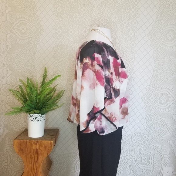 Le Chateau  Abstract Chiffon blouse - Picture 3 of 8